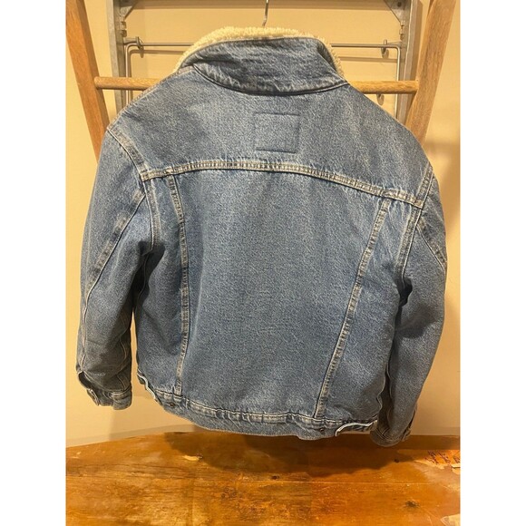 Levi’s Lg Jean Sherpa trucker jacket - Picture 2 of 3